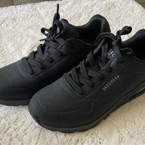 Skechers Women’s Los Angeles Memory Foam Sneakers Size 8